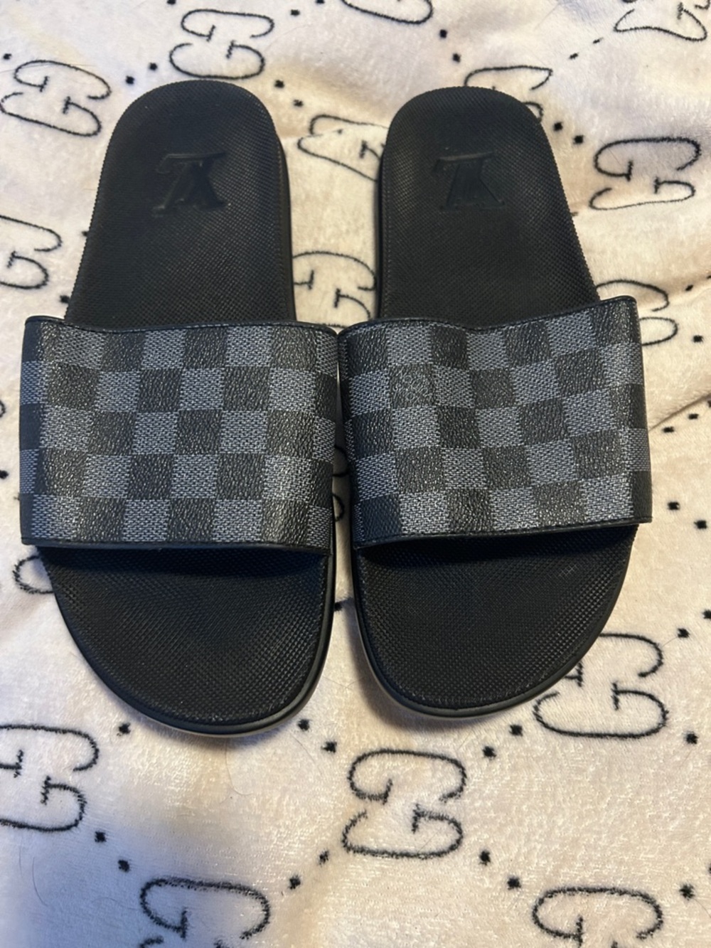 Louis Vuitton Men’s Black & Gray Damier Slide Sandals